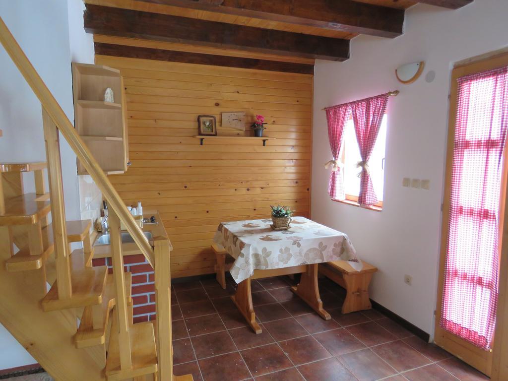 Guesthouse Stefanac Оточац Екстер'єр фото