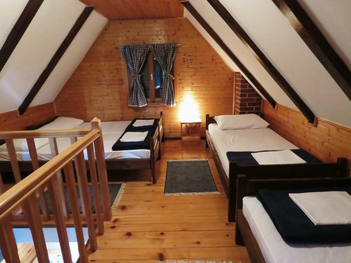 Guesthouse Stefanac Оточац Екстер'єр фото